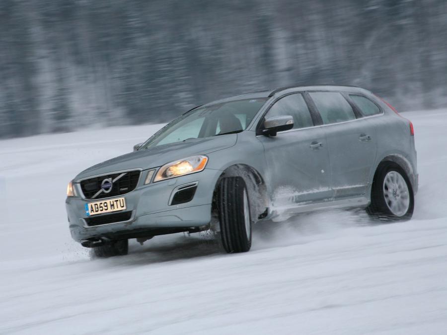  Volvo XC60 R-Design 2009 года  (UK) (фото 13 из 29)